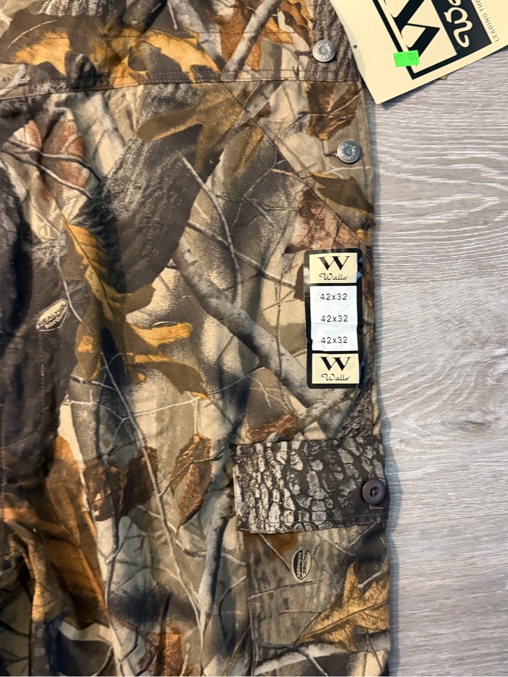Walls Realtree Hardwoods Camo Bib Overalls Mens Hunting Workwear 42x32 - Picture 3 of 10